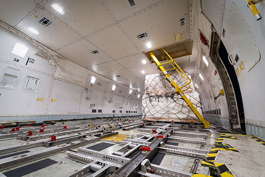 inside-of-an-air-freighter